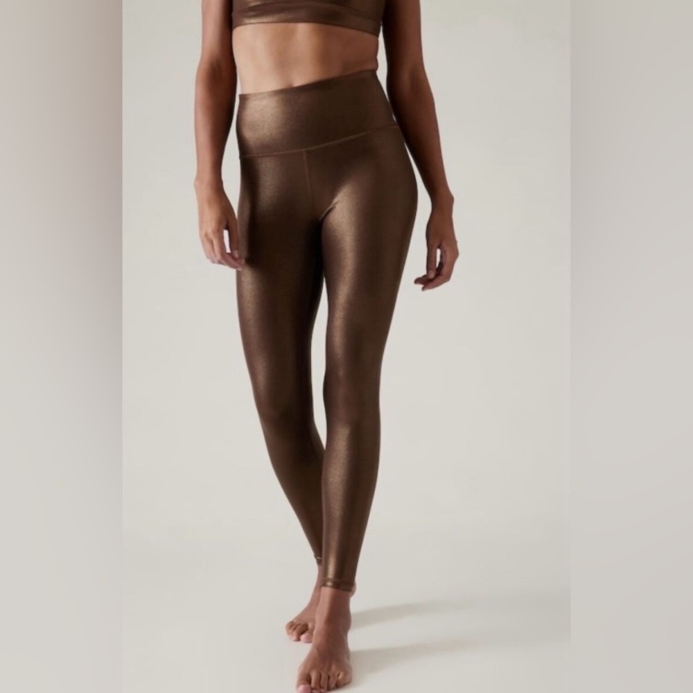 ☕️🍂🍁🎇Athleta Bronze Metallic 
 Leggings - Picture 4 of 9